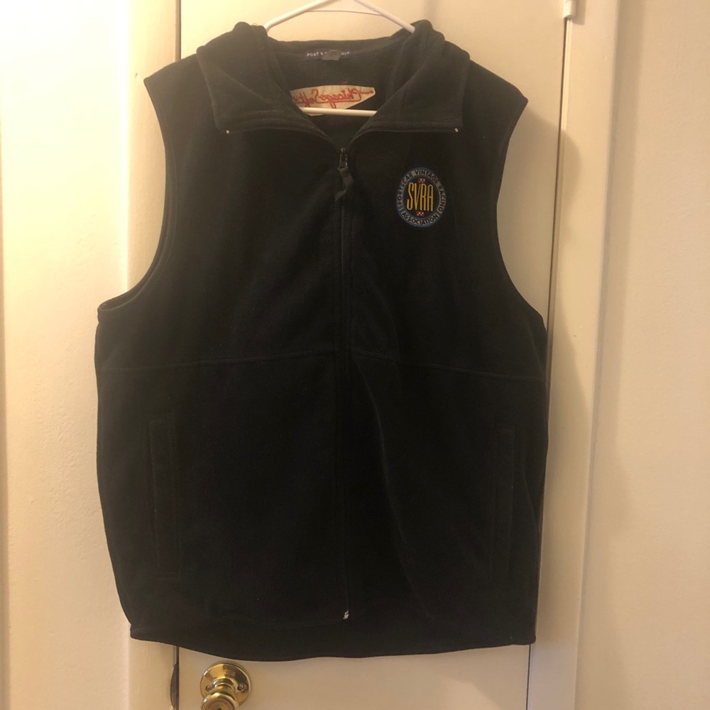 Unisex Port & Co vest size XL